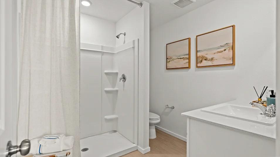 Haines City Grand Family Residence — long-term rental — gallery photo 6