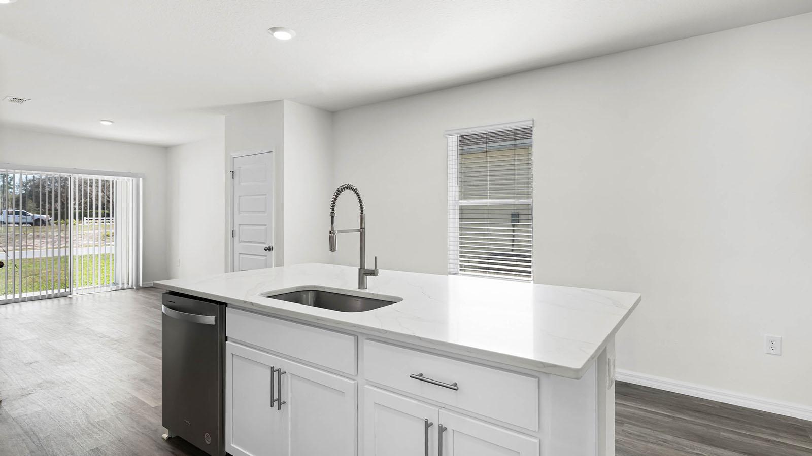 Winter Haven Lake Eloise Courtyard Residence — long-term rental — gallery photo 8