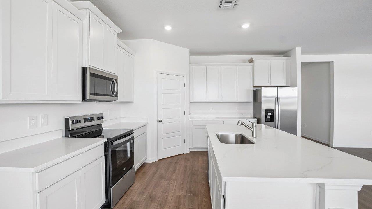 Winter Haven Grand Lake Residence — long-term rental — gallery photo 11