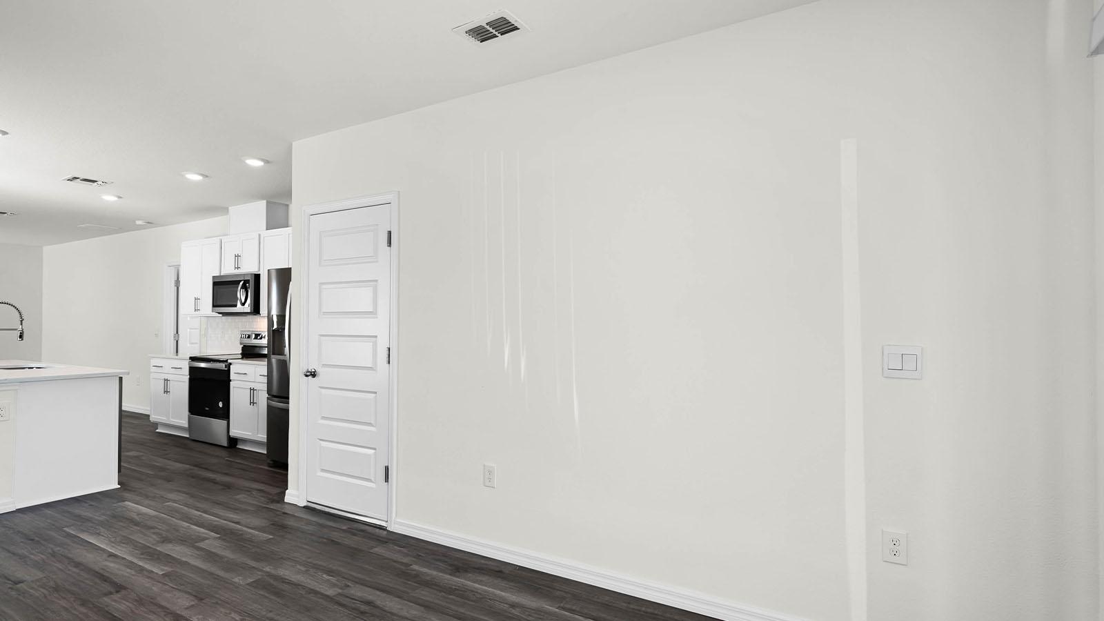 Winter Haven Lake Eloise Courtyard Residence — long-term rental — gallery photo 11