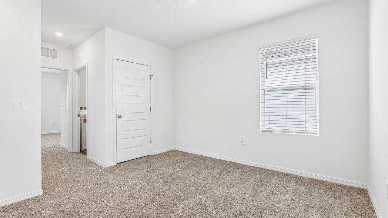 Winter Haven Grand Loft Residence — long-term rental — gallery photo 17