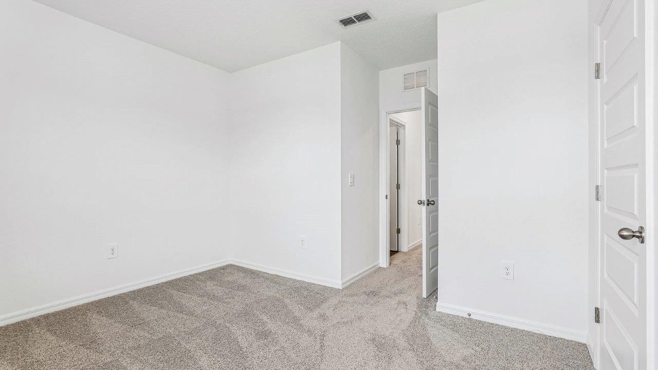 Winter Haven Grand Loft Residence — long-term rental — gallery photo 28