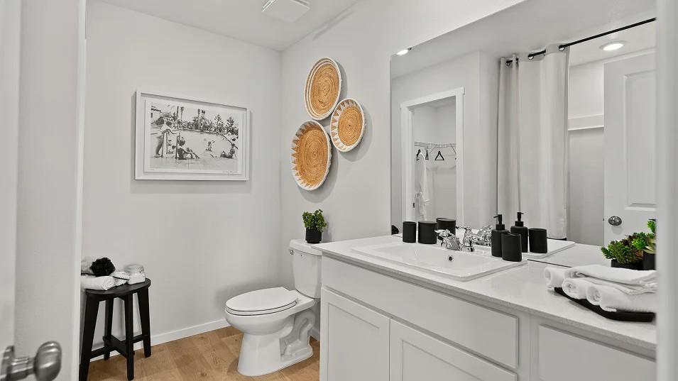 Davenport Grove Townhome — long-term rental — gallery photo 10