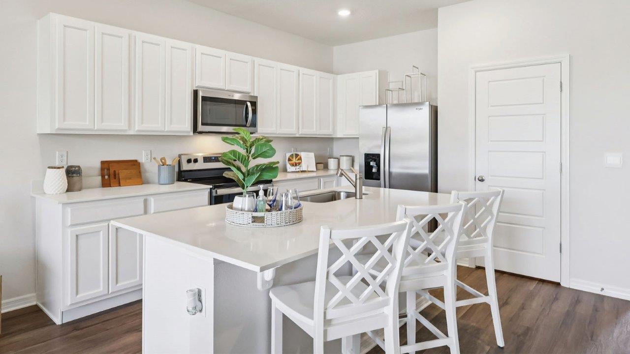 Winter Haven Lake Harmony Townhome — long-term rental — gallery photo 5