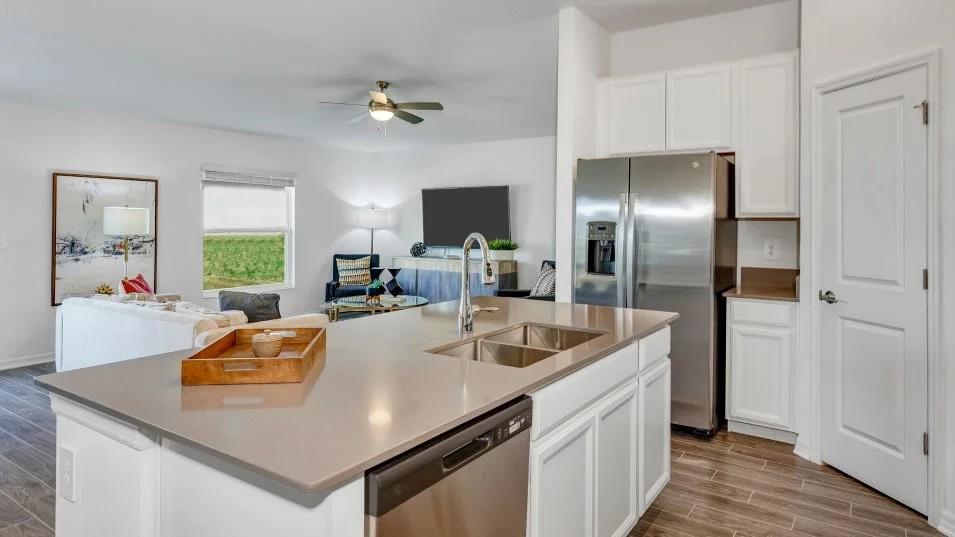 Casa Térrea Moderna com 3 Quartos em Kissimmee Florida — long-term rental — gallery photo 3