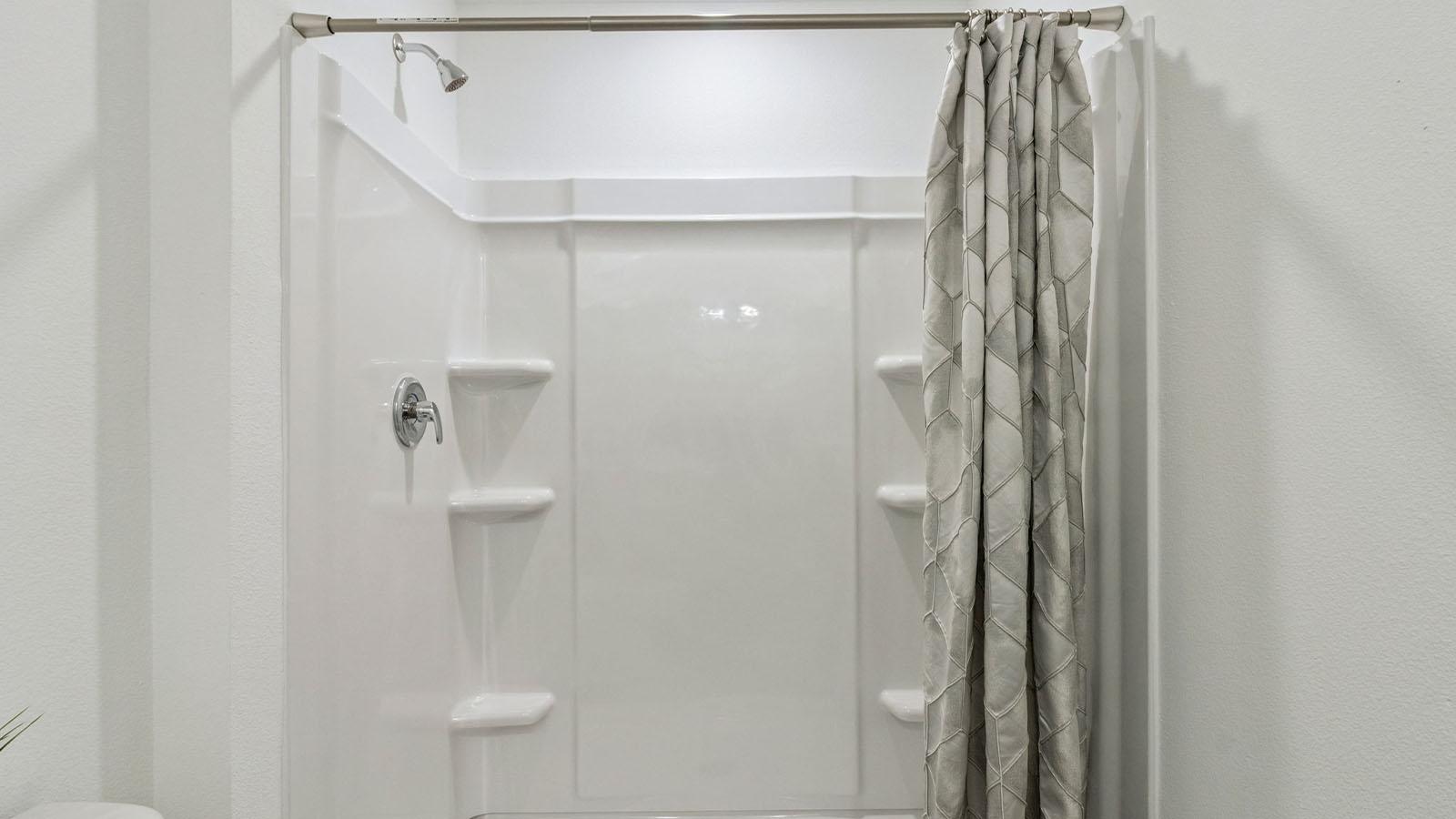 Winter Haven Five Bedroom Residence — long-term rental — gallery photo 29
