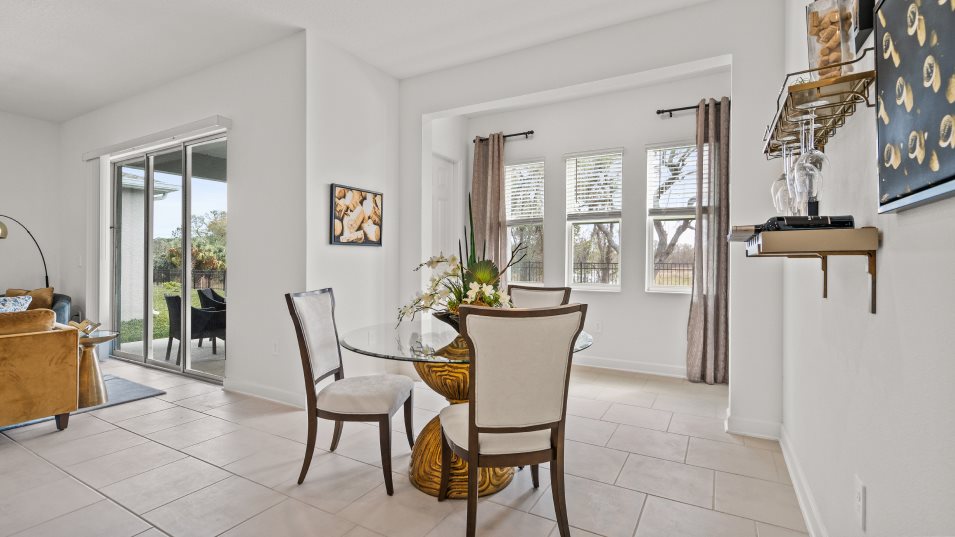 Davenport Heritage Multi-Gen Residence — Davenport — photo 5