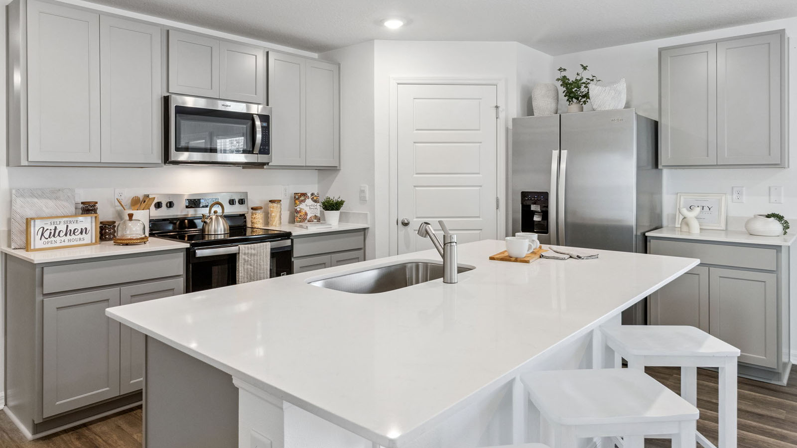 Winter Haven Five Bedroom Residence — Winter Haven — photo 13