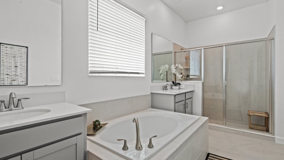 Davenport Heritage Multi-Gen Residence — Davenport — photo 12