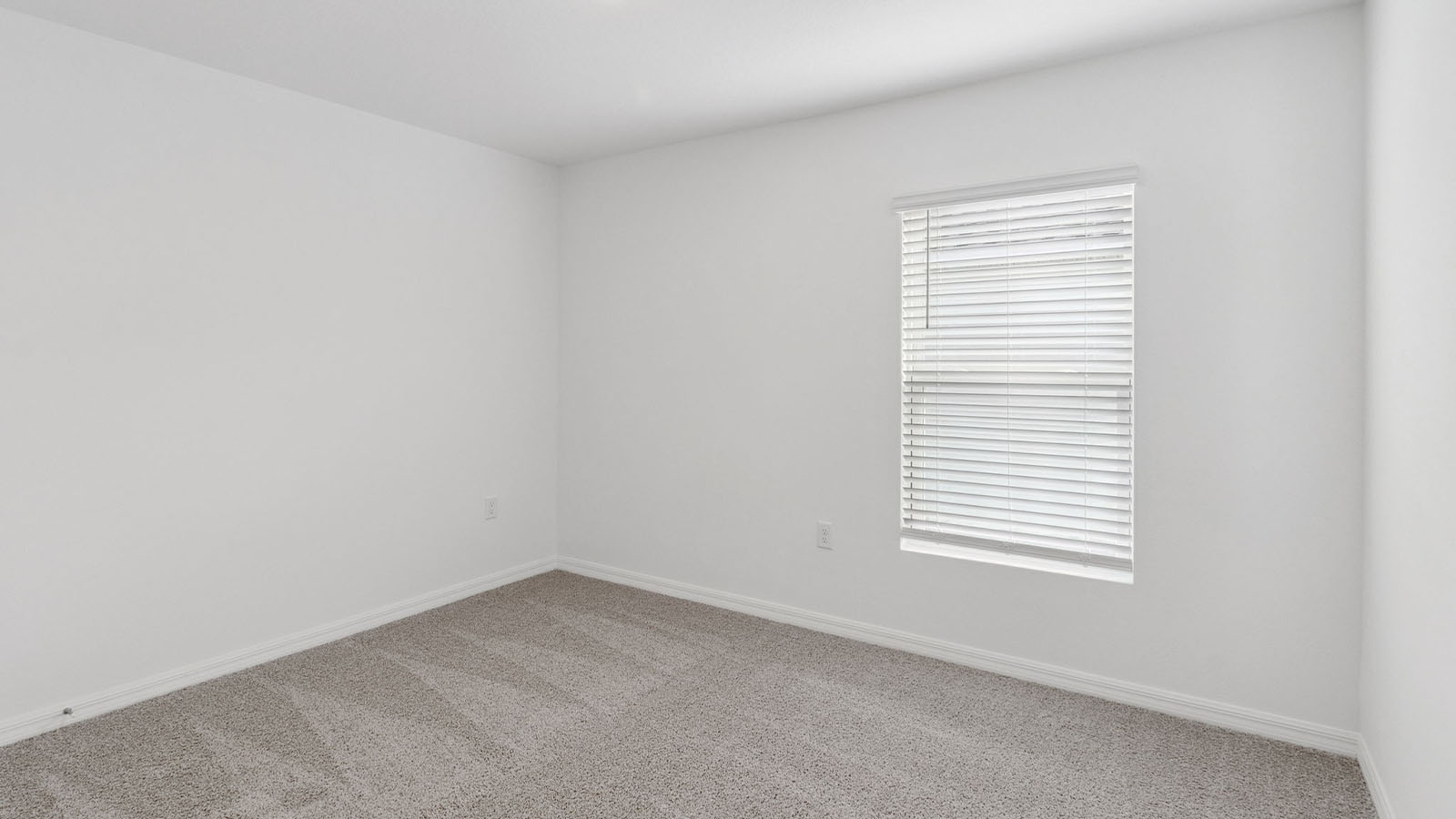 Winter Haven Five Bedroom Residence — Winter Haven — photo 22
